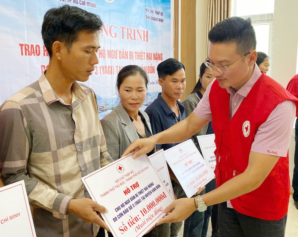 Chương trình An toàn cho ngư dân nghèo, khó khăn